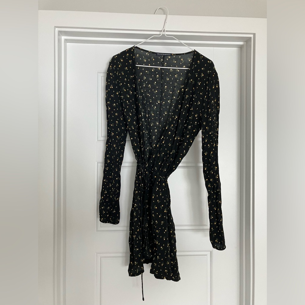 Brandy Melville John Galt Floral Wrap Long Sleeve Mini Dress